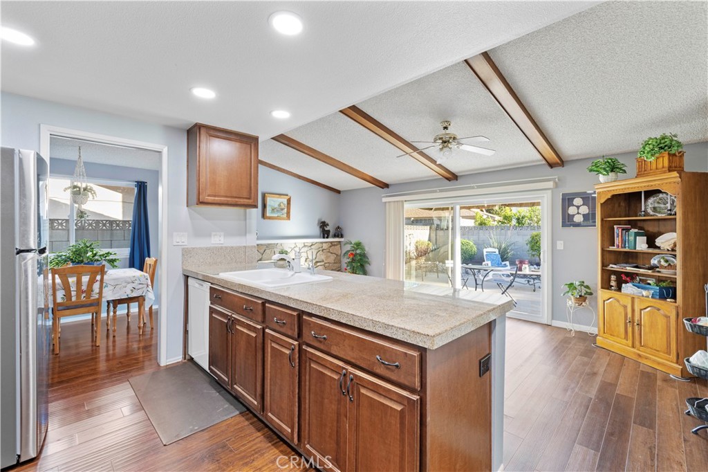 Mountain Shadows (MTSH) - Residential