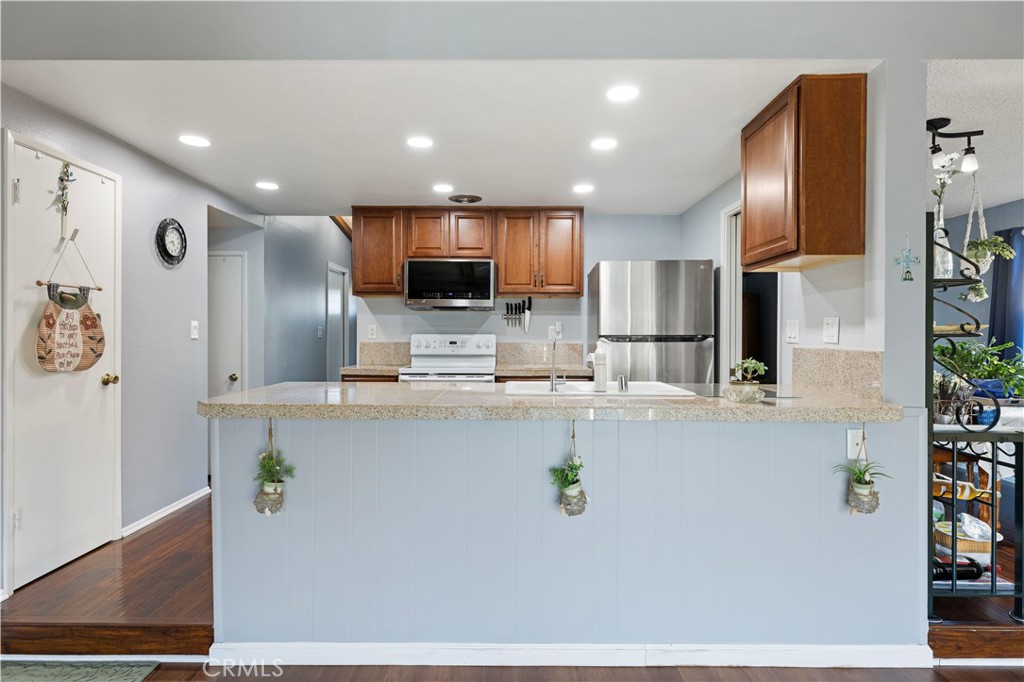 Mountain Shadows (MTSH) - Residential