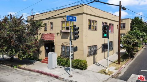 Photo of 3013 W 11th Street, Los Angeles, CA 90006 (MLS # 25598727)