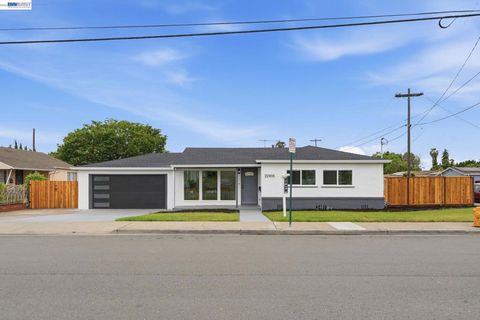 Photo of 22905 Alice St ST, Hayward, CA 94541 (MLS # 41135520)