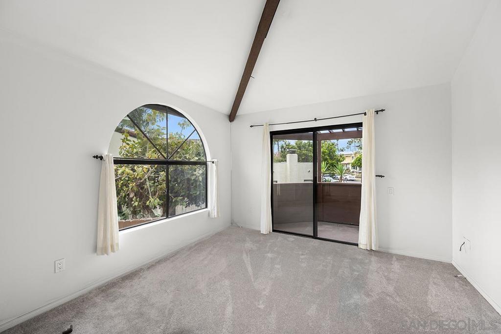 1943 Diamond St