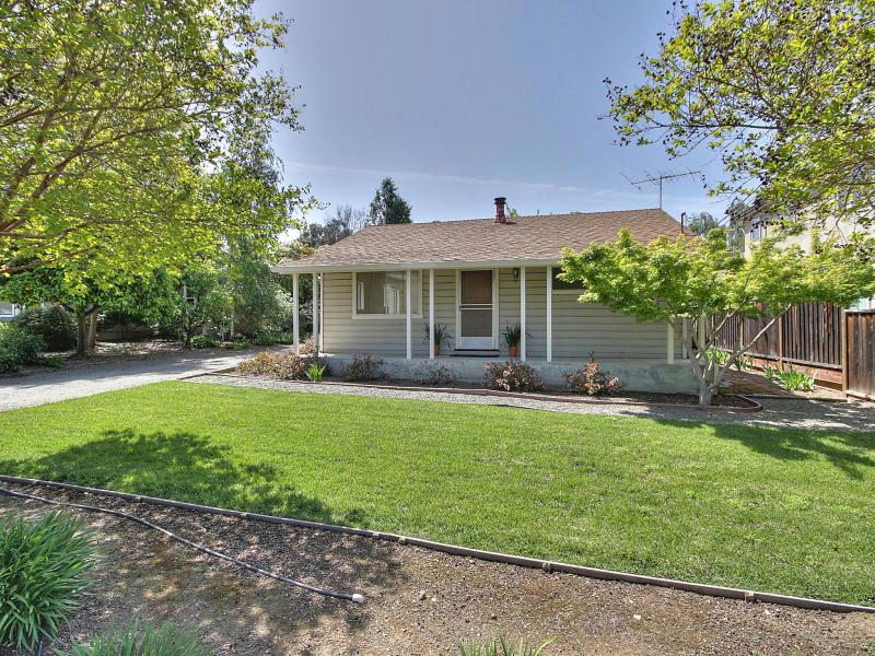 Fabulous 10,000sf+ lot with clean and neat cottage situated towards the front of the property. Wonderful neighborhood near excellent Los Gatos Schools! Great potential and possibilities!