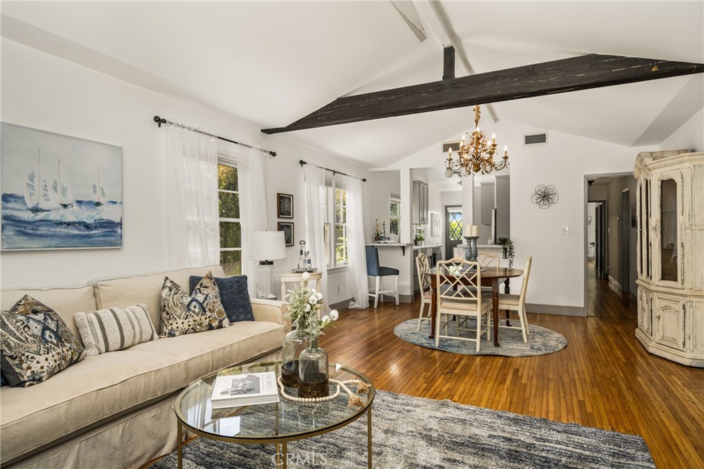 3461 Gardenia Avenue