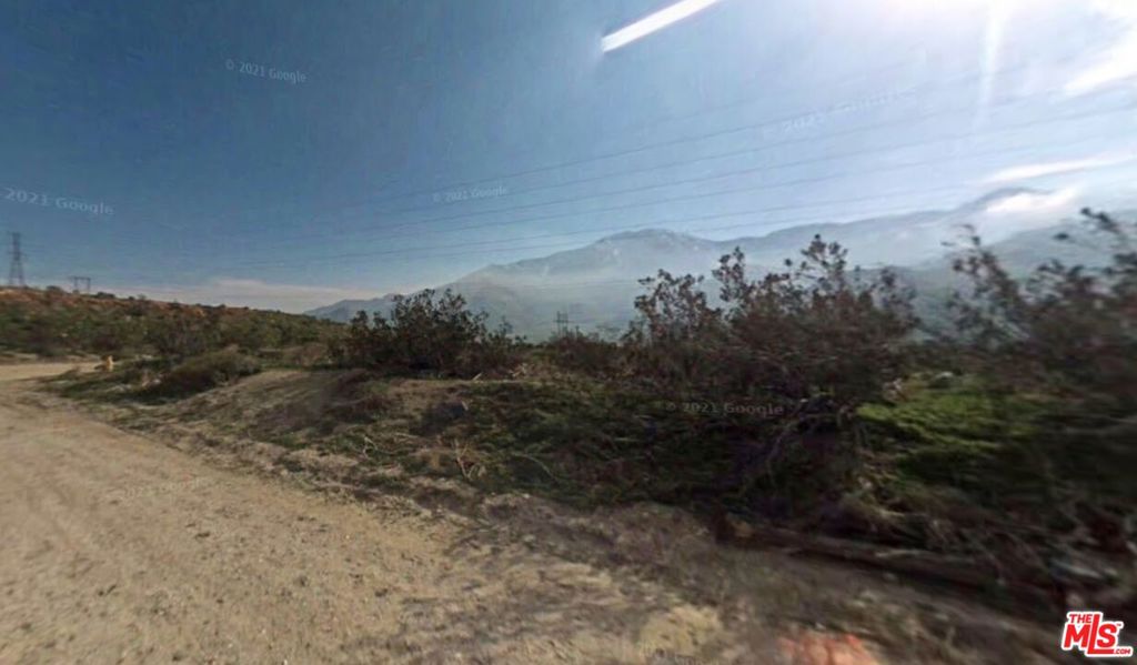 Fantastic opportunity to build your dream home in Whitewaters with gorgeous mountain views. This offering includes a lot size of 32,234 SF, zoned R-R, providing the perfect canvas to create a custom home. Ideally situated in Whitewaters, the property is just a short drive from Palm Springs & Cabazon with many shops and restaurants nearby. Don't miss your chance to own a piece of the desert and bring your vision to life.