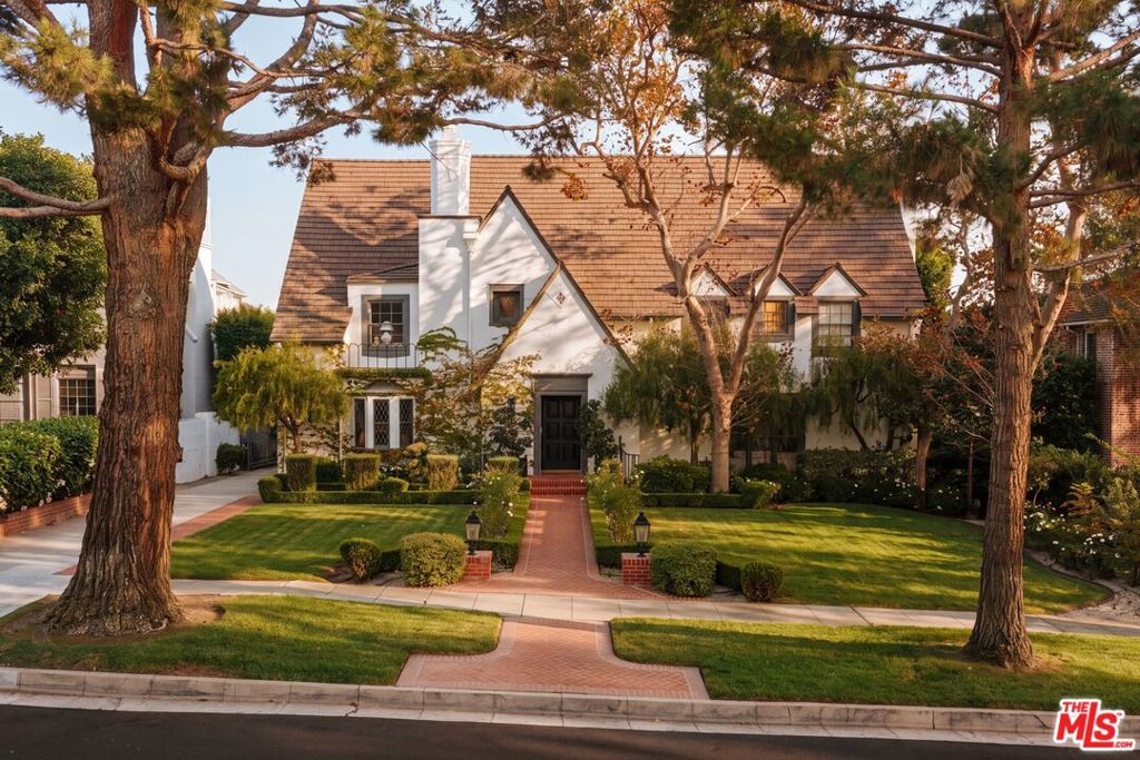 628 N Sierra Drive