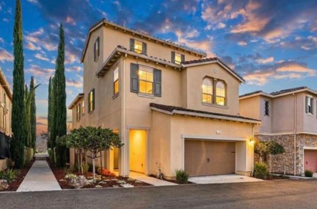 Photo of 4433 4433 Cherico Ln Ln, Dublin, CA 94568 (MLS # 41124524)