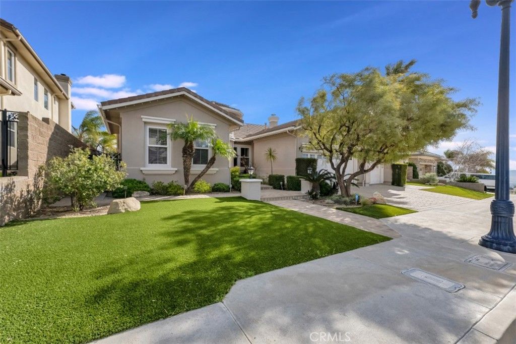 Photo of 12826 Via Donatello, Porter Ranch, CA 91326 (MLS # SR26019075)