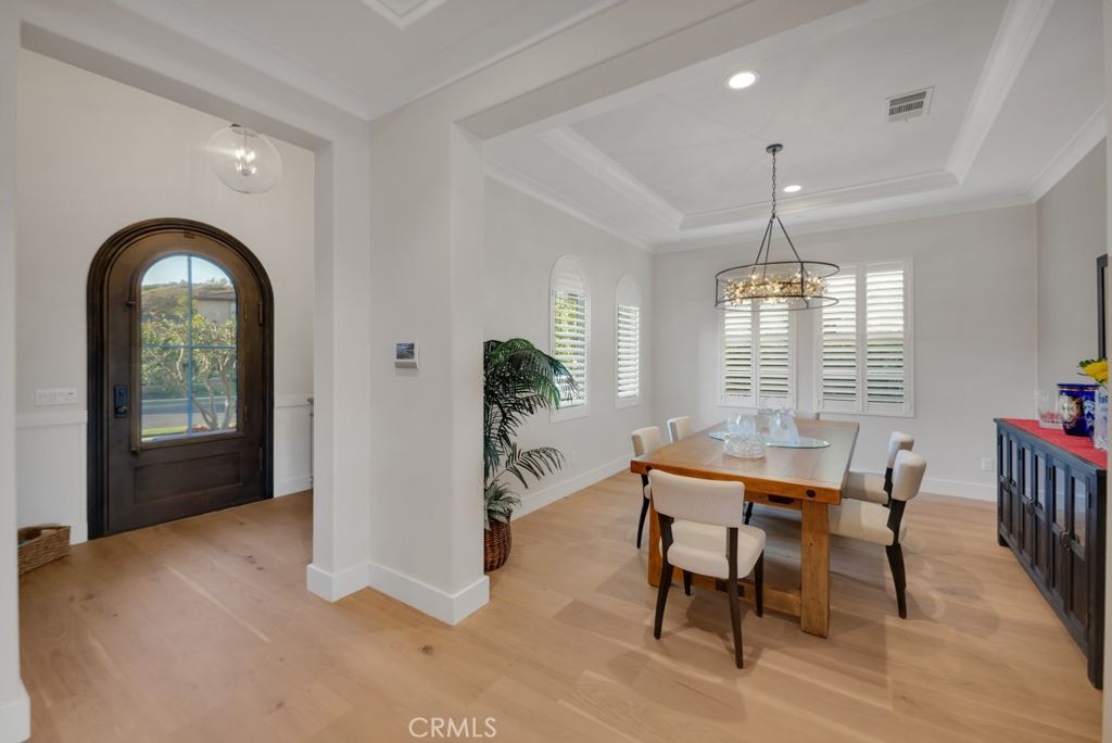 listing image 130725204372369352268