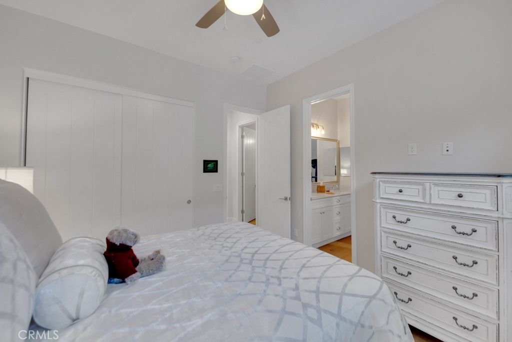 listing image 130727989853768200055