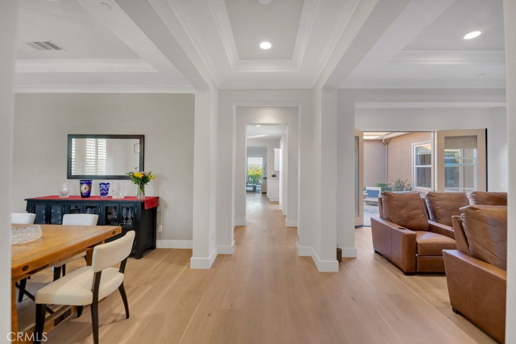 listing image 130726829299997255021