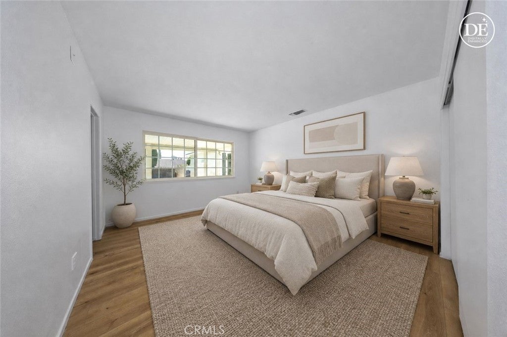 2073 S Lincoln