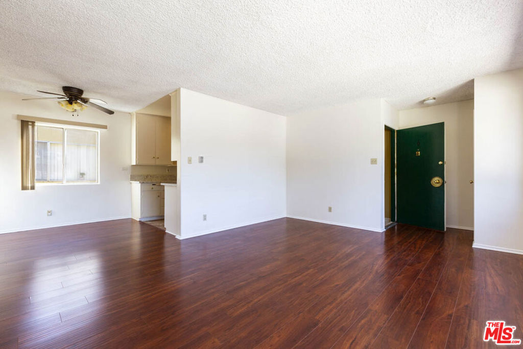 Properties 4 10803 Otsego Street