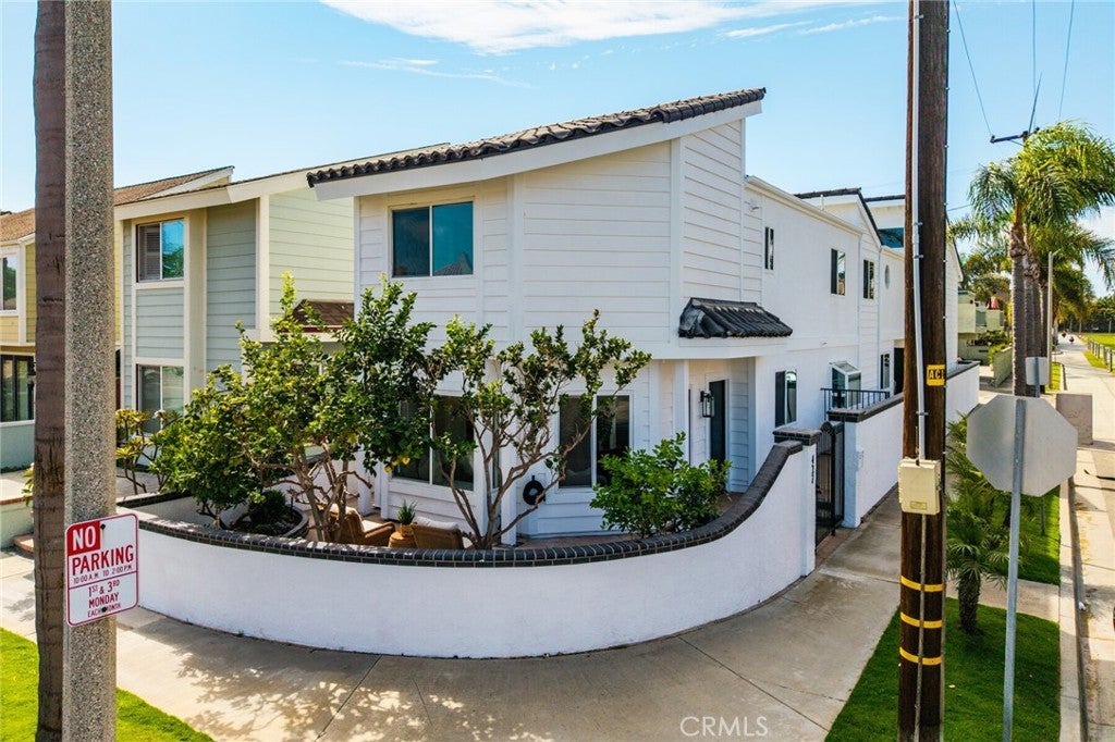 427 21st Street, Huntington Beach CA 92648 - Photo 33