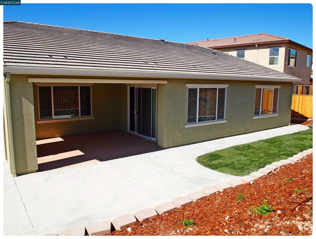 COUNTRYHIS - Residential Lease