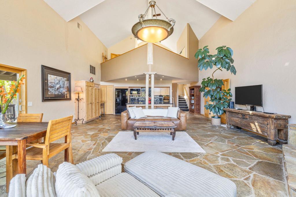 Garner Valley - Residential