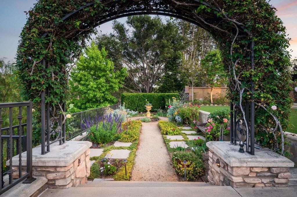 Rancho Santa Fe - Residential