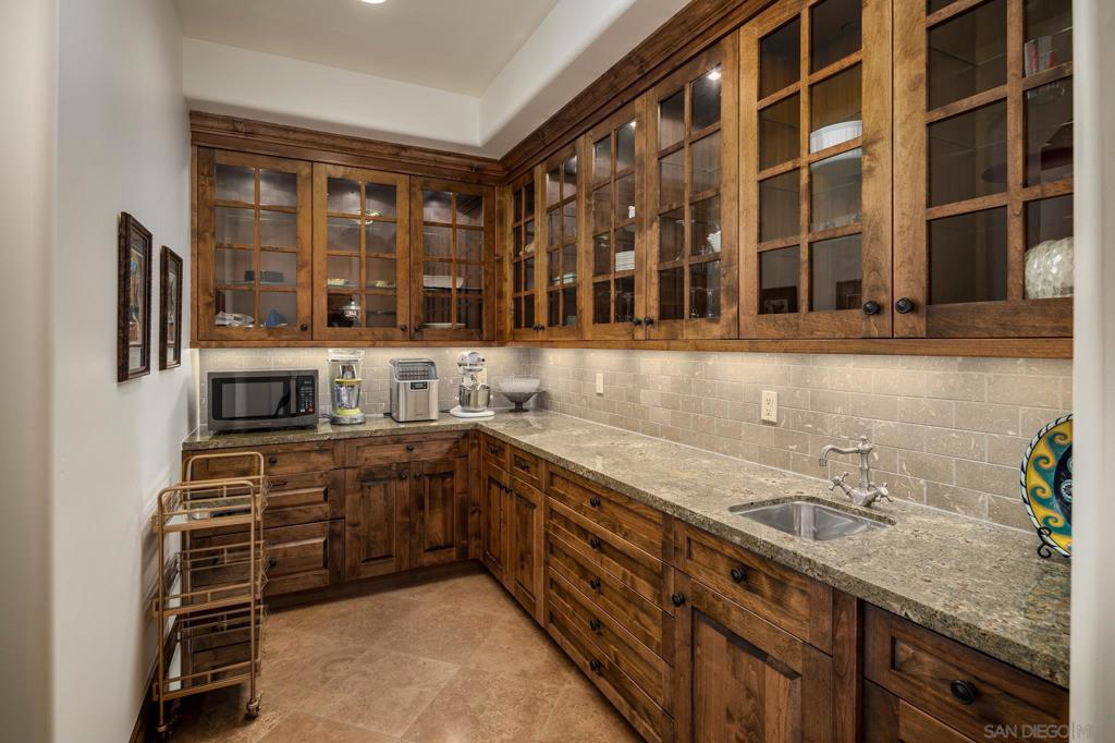 Rancho Santa Fe - Residential