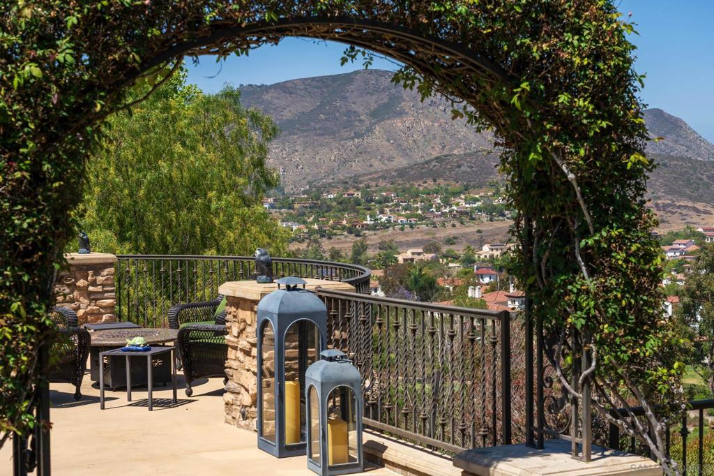 Rancho Santa Fe - Residential