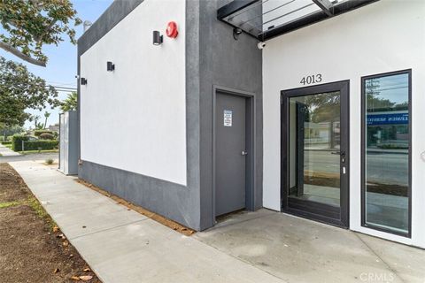 Photo of 4013 Sawtelle Boulevard, Los Angeles, CA 90066 (MLS # SR25161158)