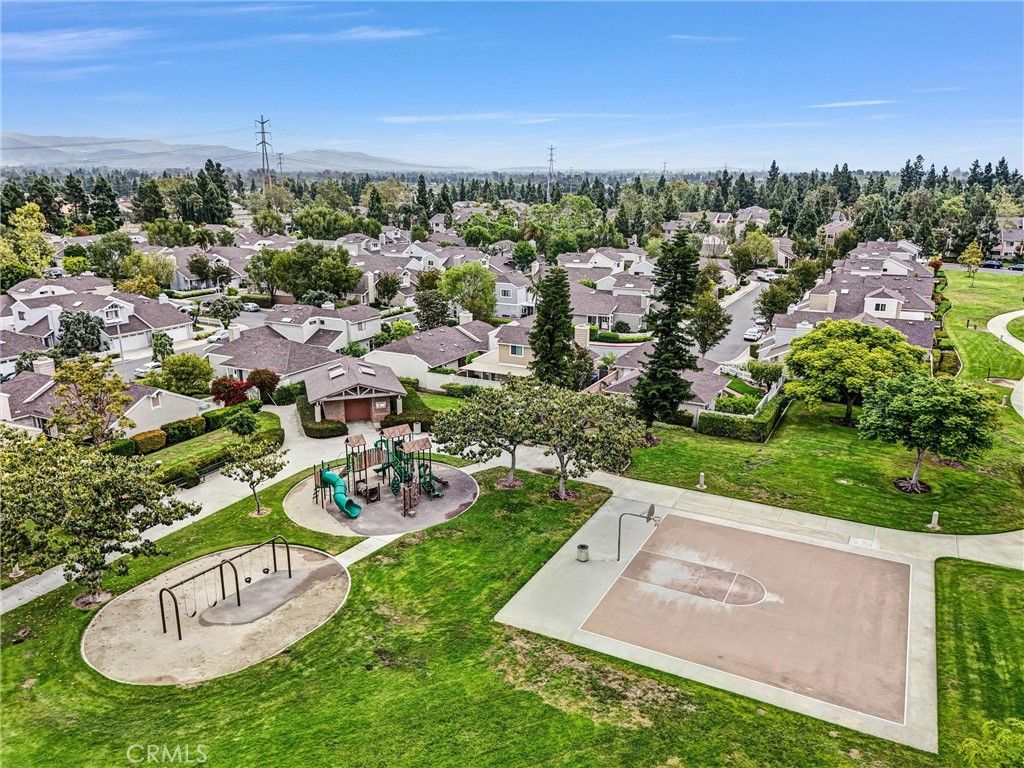 listing image 130728602818839387590