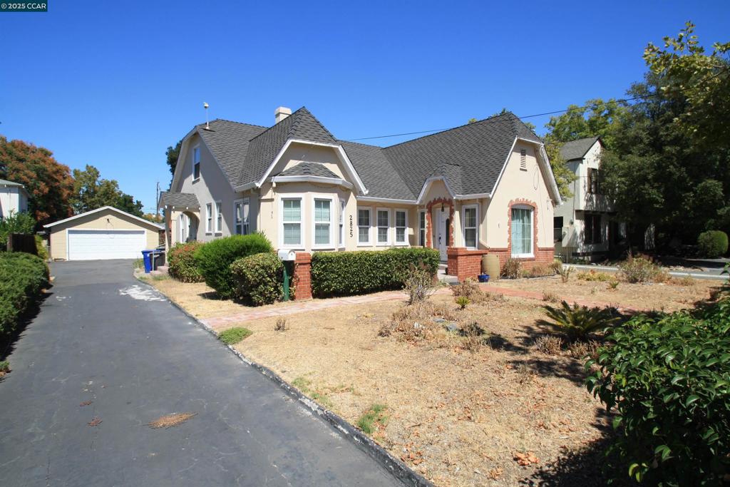 2825 Concord Blvd