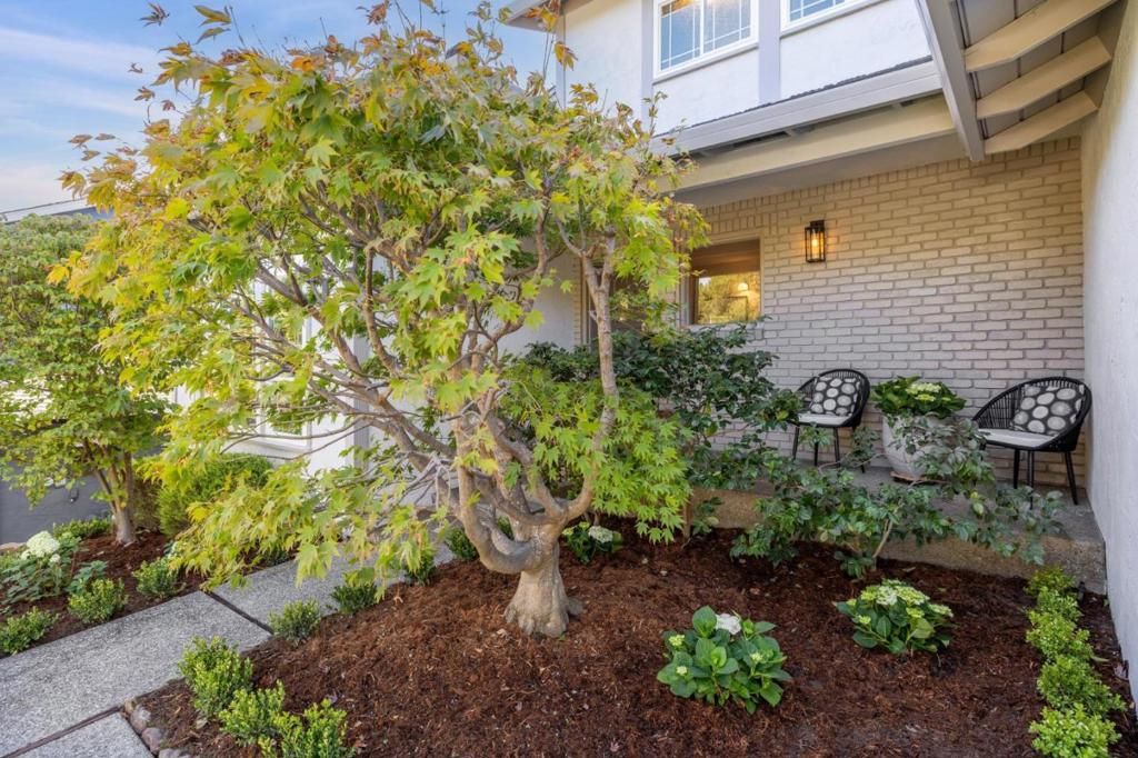 Photo of 705 Melissa Court, San Mateo, CA 94402 (MLS # ML82025940)