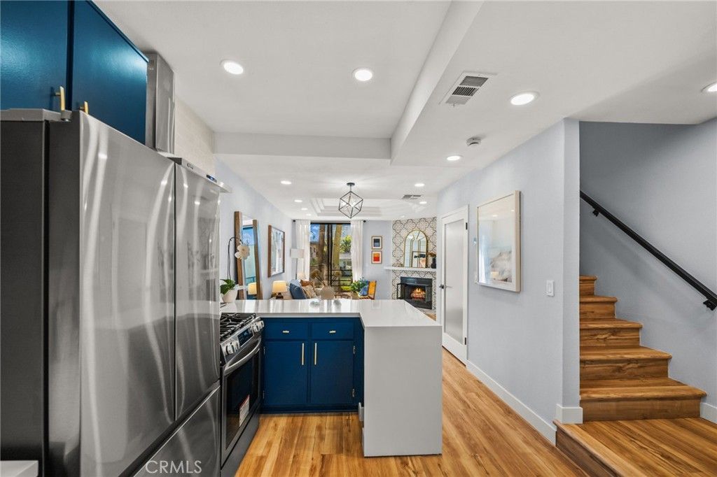 Photo of 2500 Abbot Kinney Unit 10, Venice, CA 90291 (MLS # SW25267387)