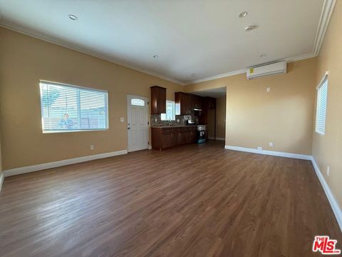 Photo of 7632 Kraft Avenue, North Hollywood, CA 91605 (MLS # 26664751)