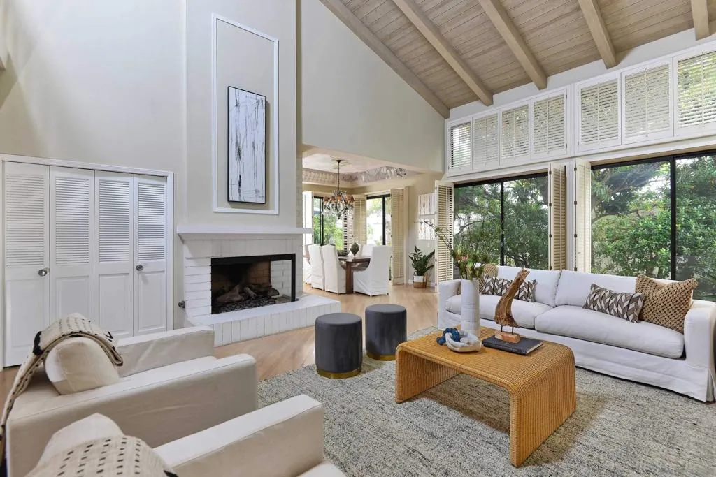 La Jolla, California 92037, United States, 5 Bedrooms Bedrooms, ,4 BathroomsBathrooms,Residential,Active,192251