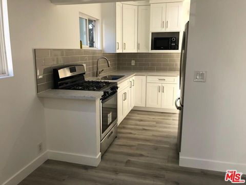 Photo of 6047 1/2 Bellingham Avenue, North Hollywood, CA 91606 (MLS # 25613953)