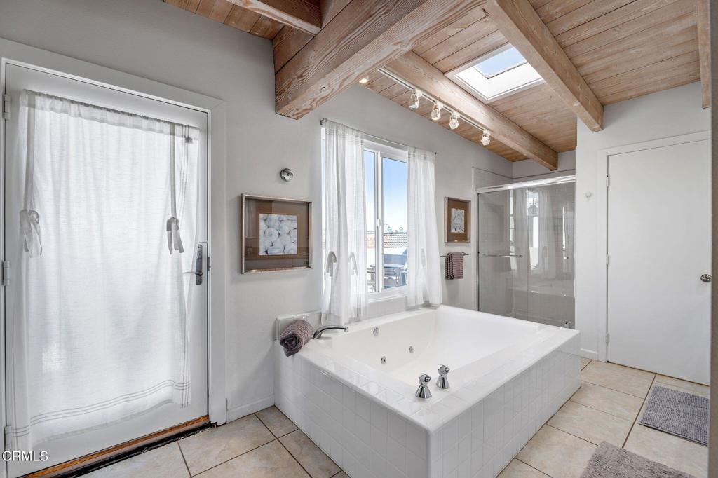Oxnard, California, 93035, United States, 4 Bedrooms Bedrooms, ,3 BathroomsBathrooms,Residential,Active,2031021
