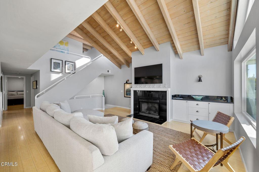 Oxnard, California, 93035, United States, 4 Bedrooms Bedrooms, ,3 BathroomsBathrooms,Residential,Active,2031021