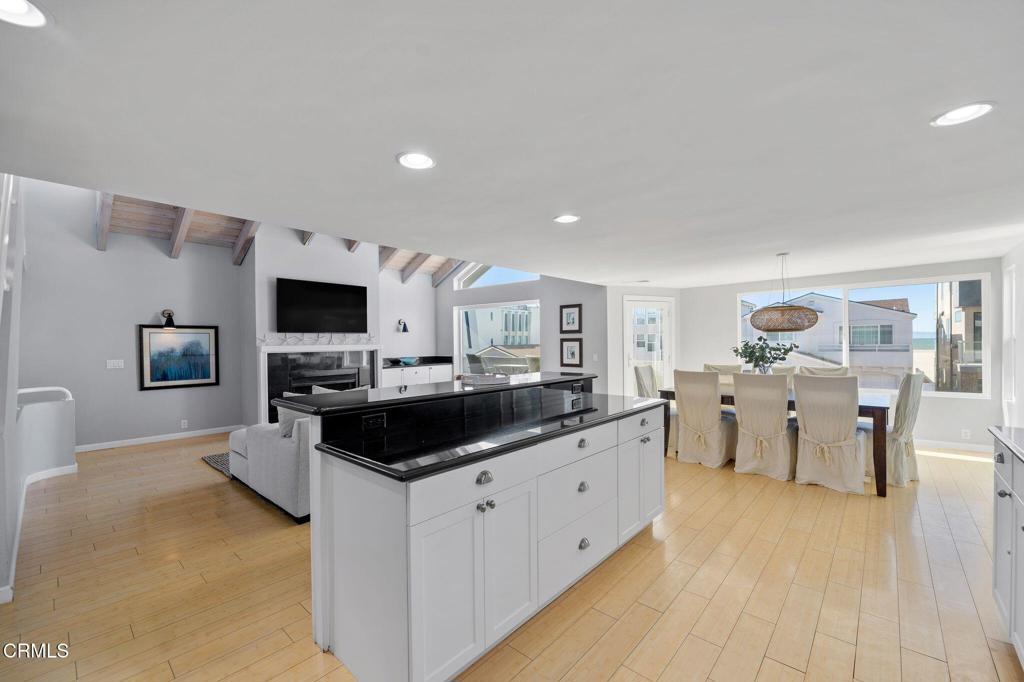 Oxnard, California, 93035, United States, 4 Bedrooms Bedrooms, ,3 BathroomsBathrooms,Residential,Active,2031021