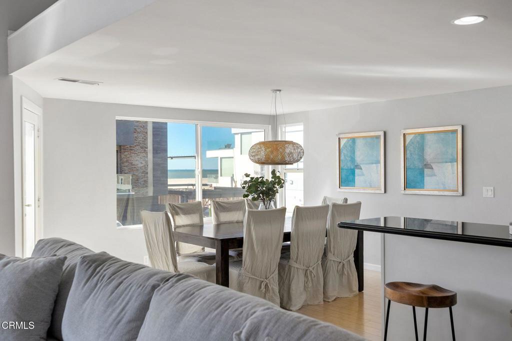 Oxnard, California, 93035, United States, 4 Bedrooms Bedrooms, ,3 BathroomsBathrooms,Residential,Active,2031021