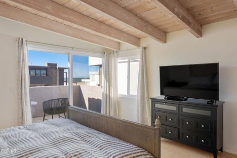 Tiny photo for 3612 Ocean Drive, Oxnard, CA 93035 (MLS # V1-35401)