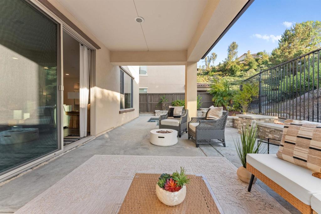 261 Flores Lane