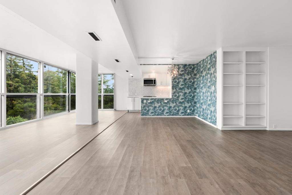 101 Alma Street 503