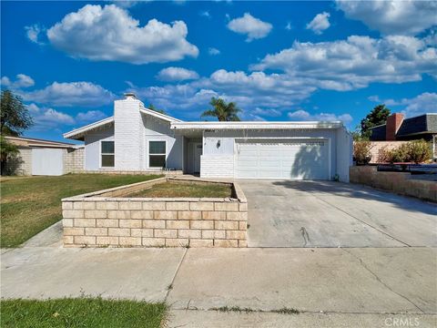 Photo of 22574 Kentfield St, Grand Terrace, CA 92313 (MLS # IV25229175) Photo of 22574 Kentfield St, Grand Terrace, CA 92313 (MLS # IV25229175)