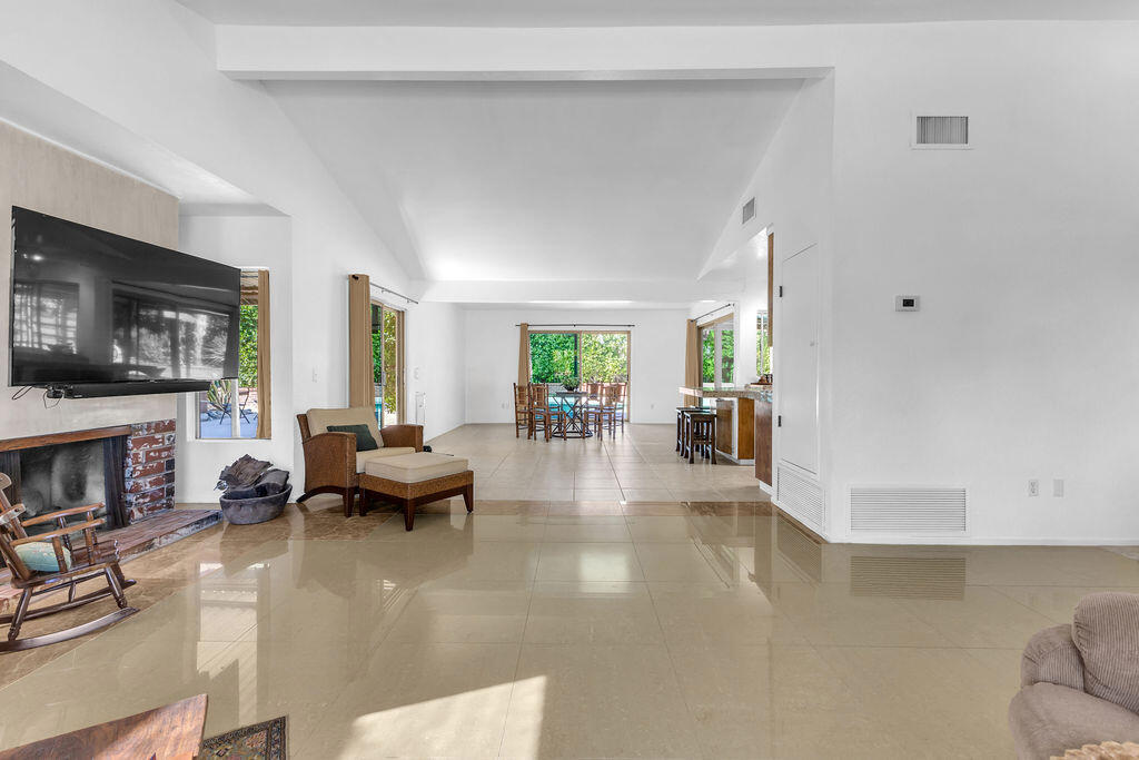 Magnesia Falls Cove - Residential