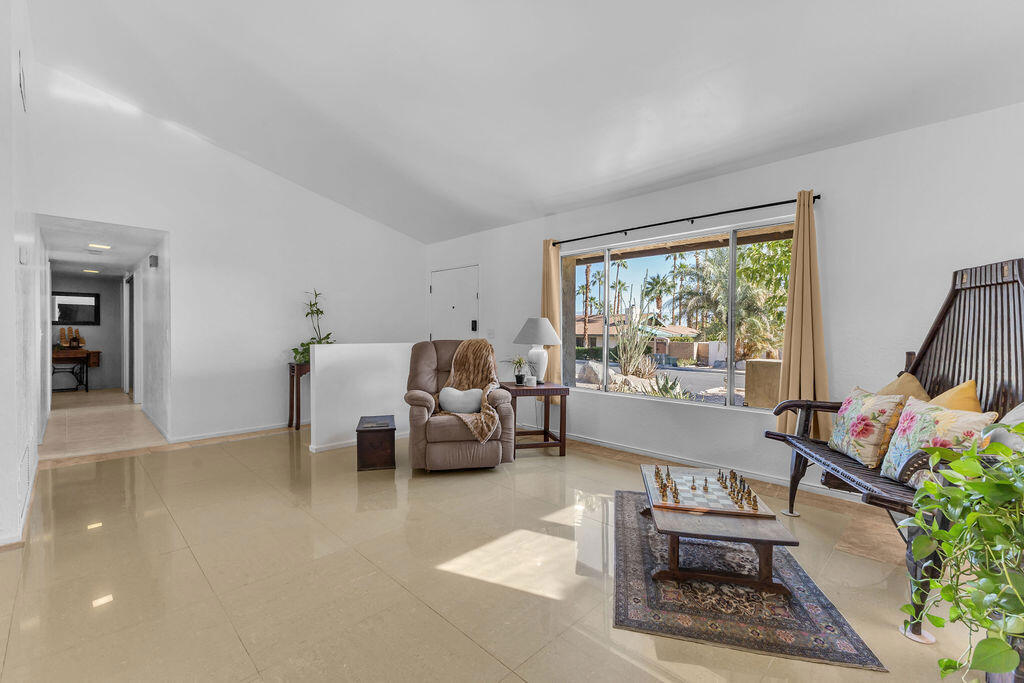 Magnesia Falls Cove - Residential