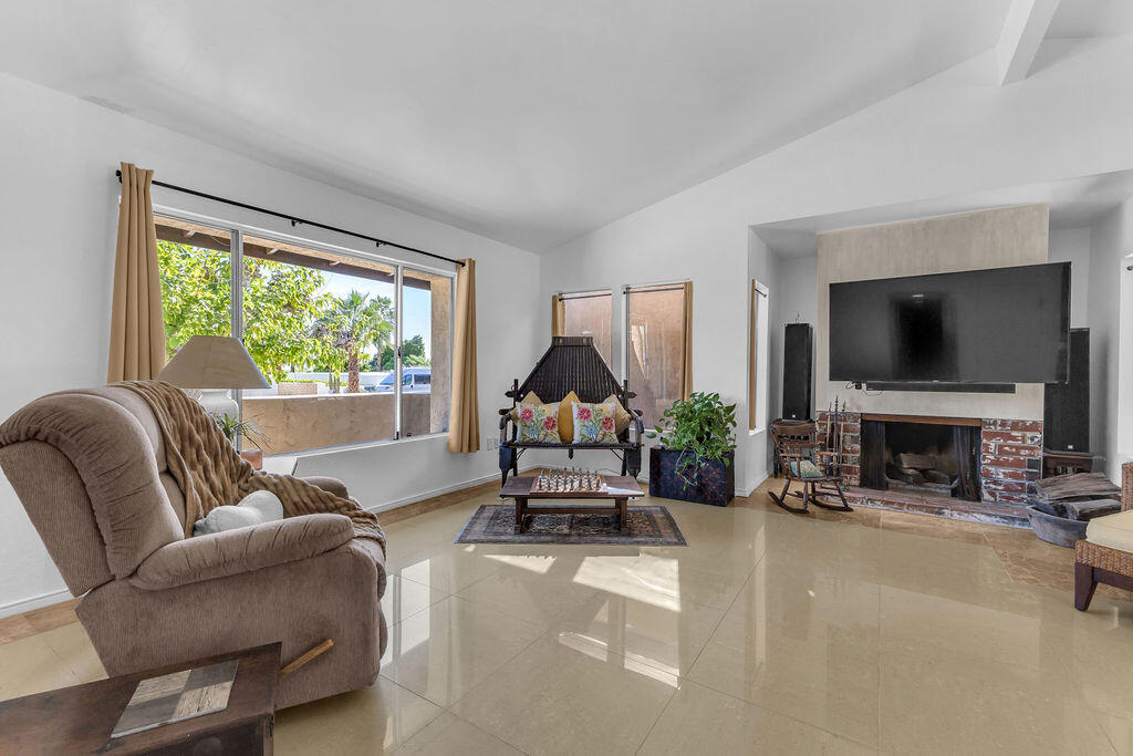 Magnesia Falls Cove - Residential