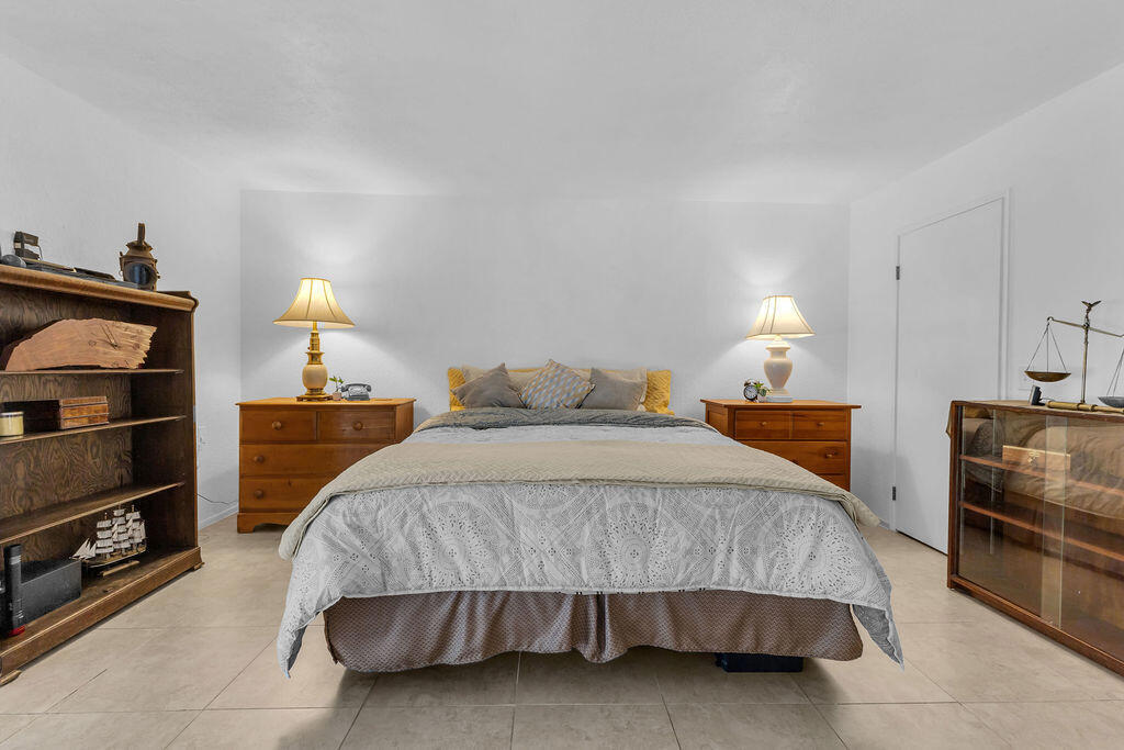 Magnesia Falls Cove - Residential