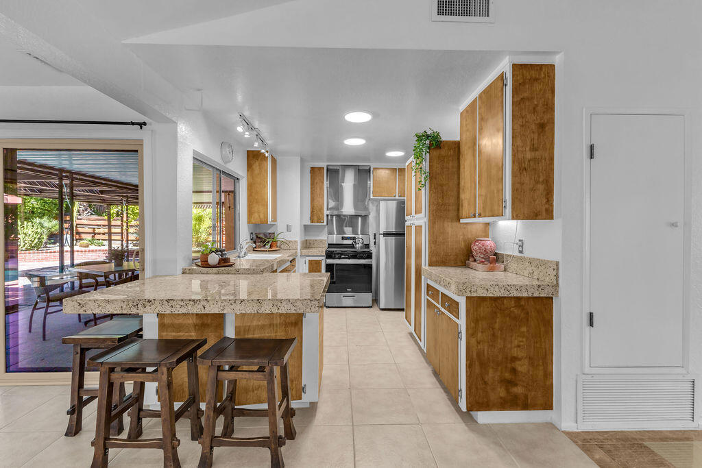 Magnesia Falls Cove - Residential
