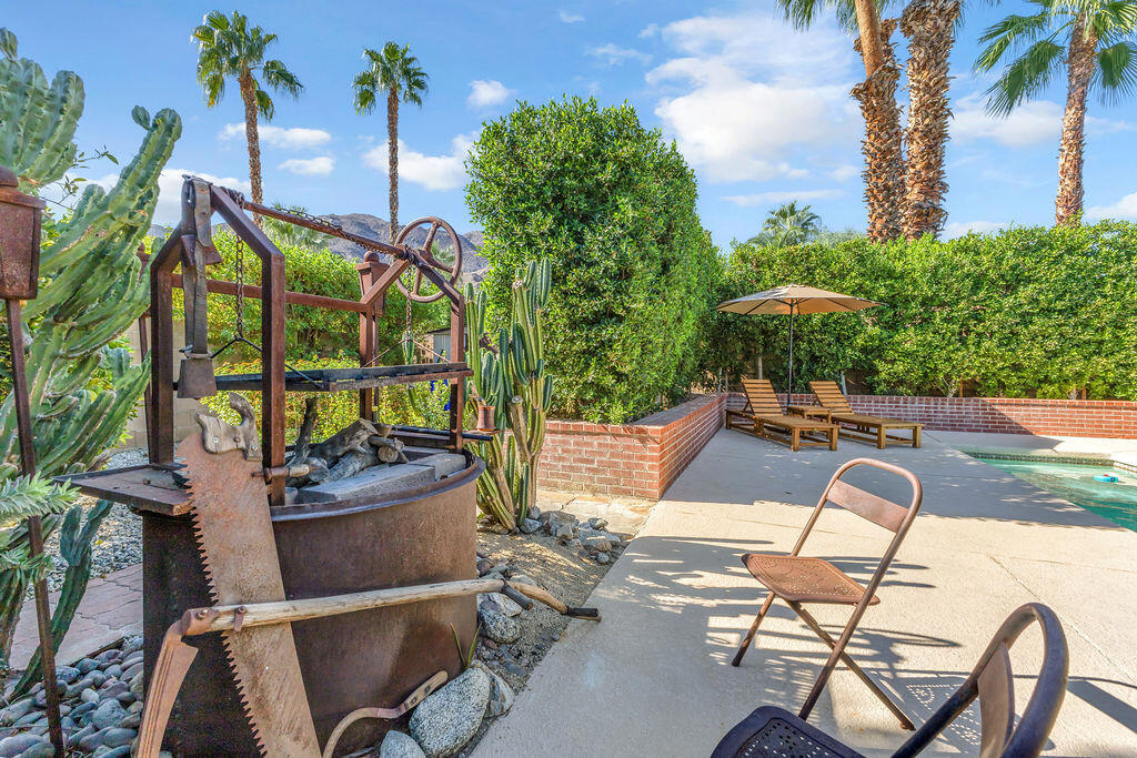 Magnesia Falls Cove - Residential
