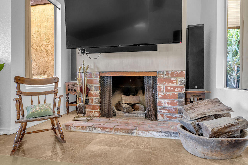 Magnesia Falls Cove - Residential