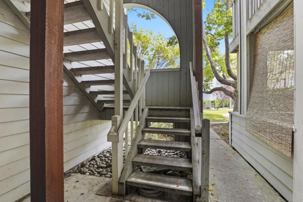 3685 Nutwood Terrace 313