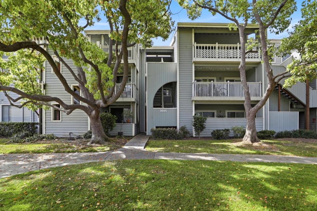 3685 Nutwood Terrace