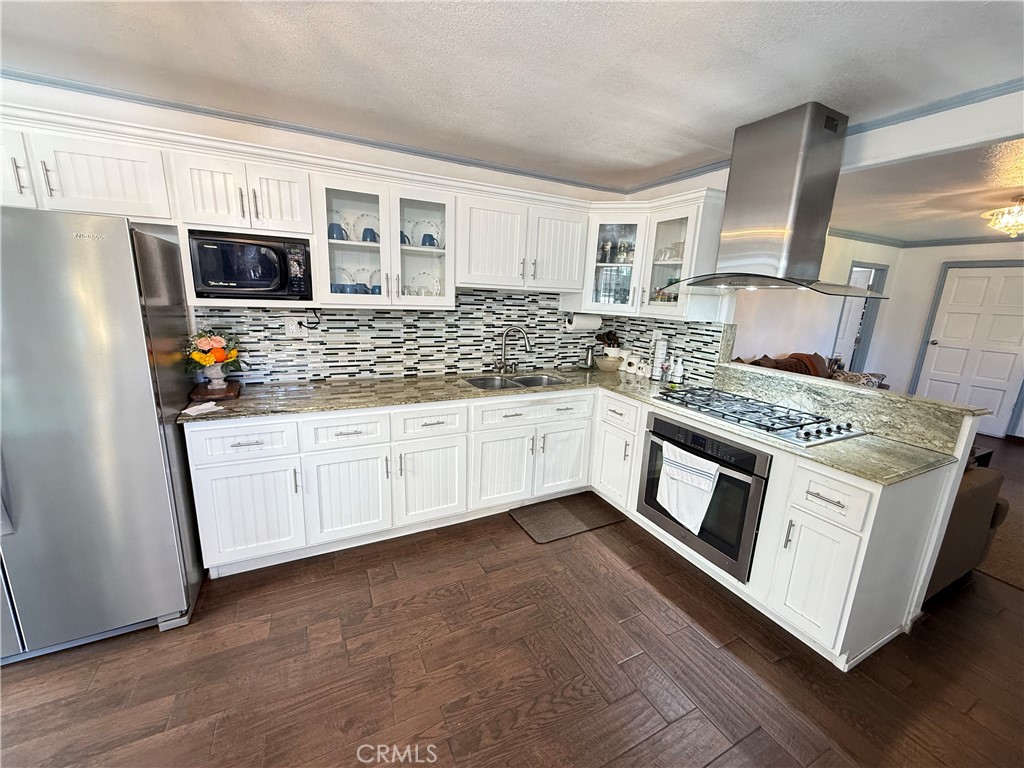 1447 N Avalon Boulevard