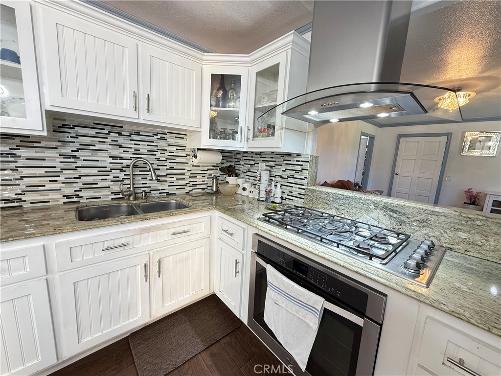 1447 N Avalon Boulevard