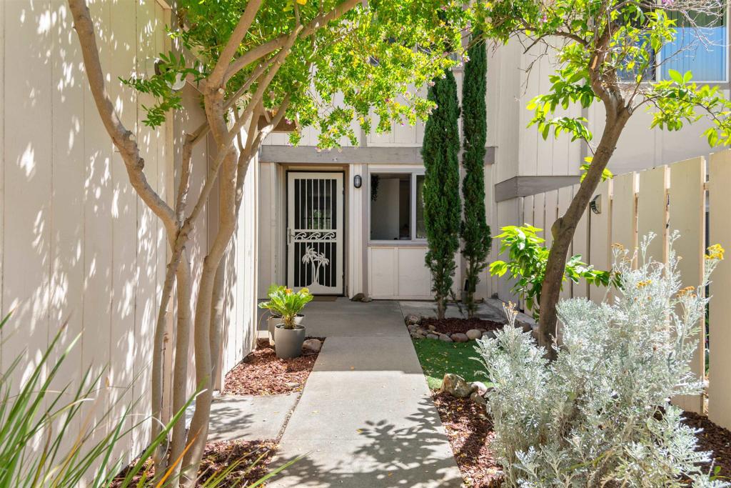 11288 Poblado Road
